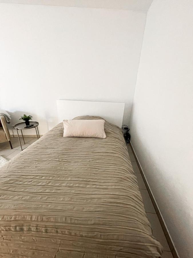 Schoene Einzimmerwohnung Bad Nauheim Exteriör bild